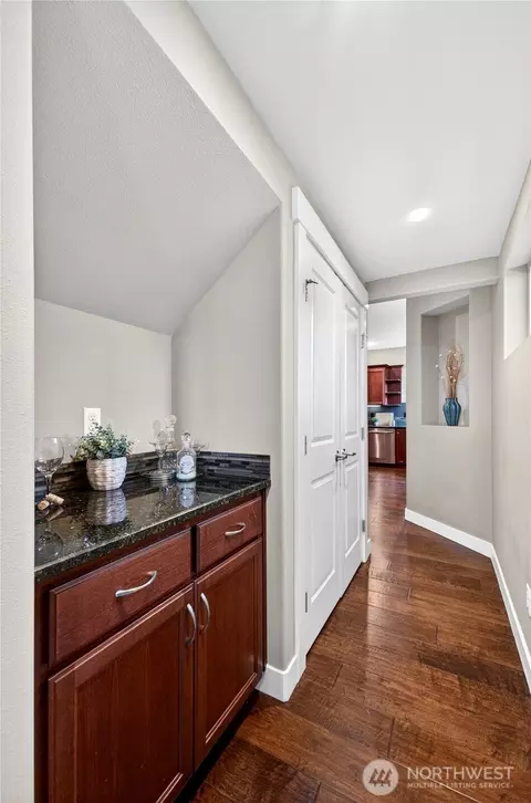 Entry Way - 8119 172nd Ave E, Sumner, WA 98390 photo 3 of 4