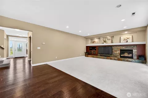 Living - 8119 172nd Ave E, Sumner, WA 98390 photo 2 of 2