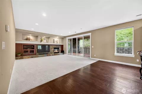 Living - 8119 172nd Ave E, Sumner, WA 98390 photo 1 of 2