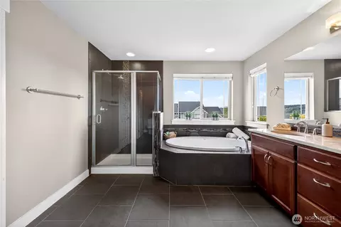 Bath - 8119 172nd Ave E, Sumner, WA 98390 photo 2 of 4
