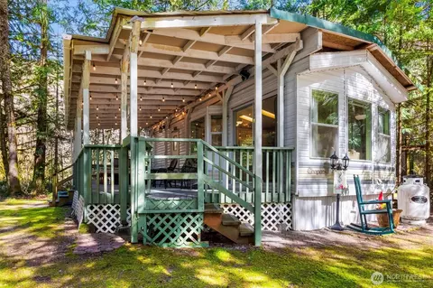 101 5 Big River Blvd W, Deming, WA 98244