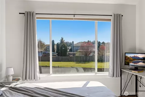 Bedroom - 21315 40th Ave E, Spanaway, WA 98387 photo 4 of 6