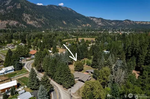9327 E Leavenworth Rd, Leavenworth, WA 98826