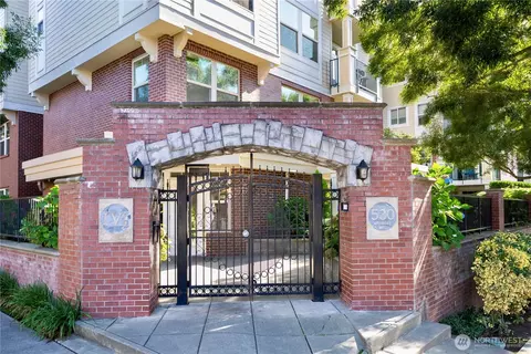 530 4th Ave W #108, Seattle, WA 98119