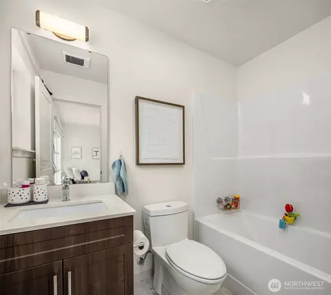 Bath - 18412 96th Dr NE #B, Bothell, WA 98011 photo 2 of 5