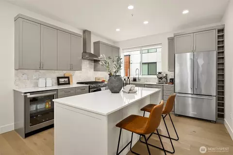 Kitchen - 18412 96th Dr NE #B, Bothell, WA 98011 photo 6 of 6