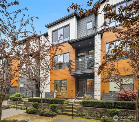 18412 96th Dr NE #B, Bothell, WA 98011