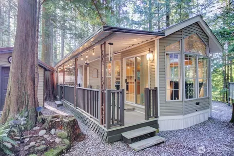 175 Big River Blvd E, Deming, WA 98244