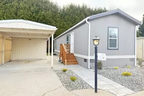 2322 Tacoma Rd E #11, Puyallup, WA 98371
