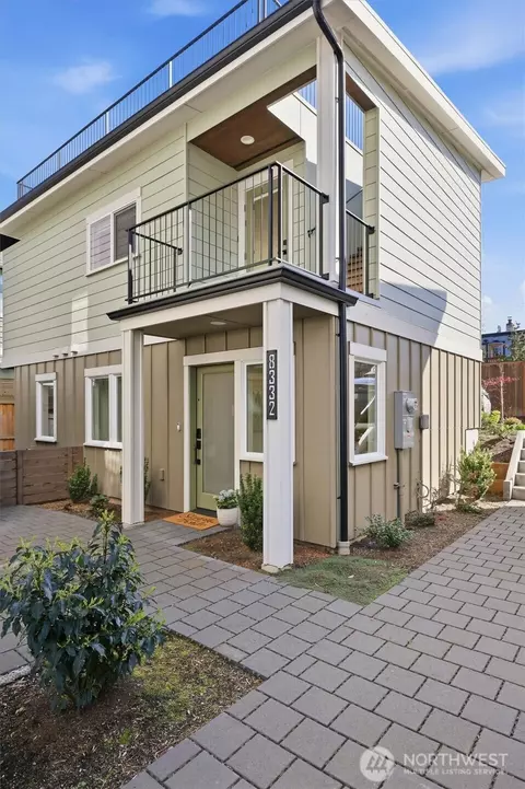 8332 26th Ave NW, Seattle, WA 98117