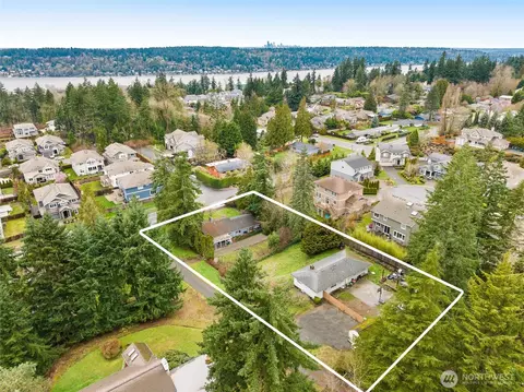8036 8038 116th Ave SE, Newcastle, WA 98056