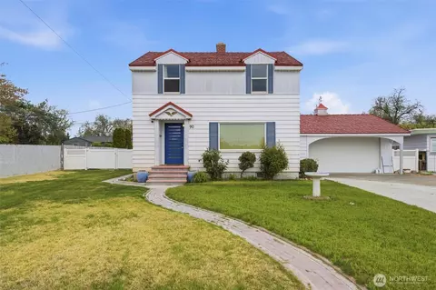 90 Van Giesen St, Richland, WA 99354