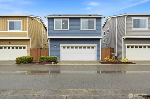 Exterior - 4413 185th Pl SE, Bothell, WA 98012 photo 6 of 7