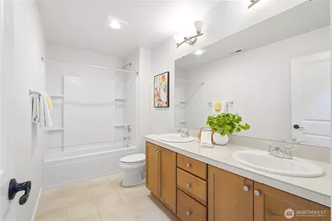 Bath - 4413 185th Pl SE, Bothell, WA 98012 photo 5 of 5