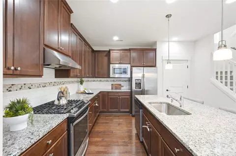 Kitchen - 4413 185th Pl SE, Bothell, WA 98012 photo 3 of 4