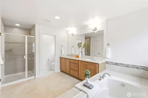 Bath - 4413 185th Pl SE, Bothell, WA 98012 photo 4 of 5