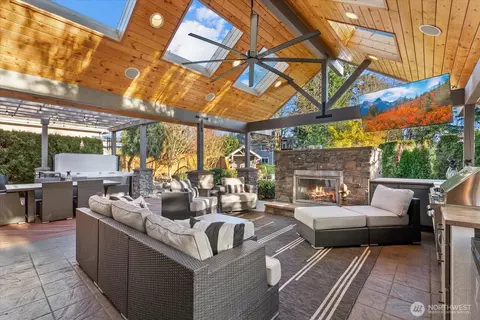 Other - 8907 NE 152nd Pl, Bothell, WA 98011 photo 3 of 8