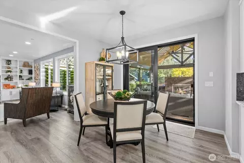 Dining - 8907 NE 152nd Pl, Bothell, WA 98011 photo 3 of 3