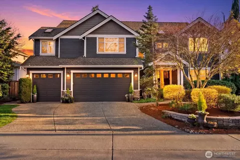 8907 NE 152nd Pl, Bothell, WA 98011