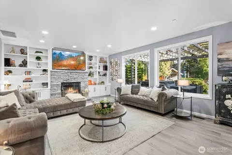 Living - 8907 NE 152nd Pl, Bothell, WA 98011 photo 1 of 3