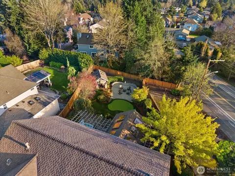 View/Area - 8907 NE 152nd Pl, Bothell, WA 98011 photo 2 of 4