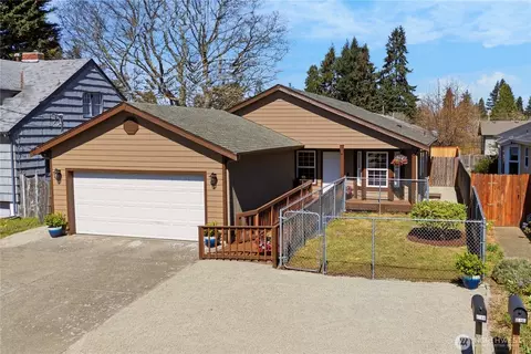 1614 Glass Ave NE, Olympia, WA 98506