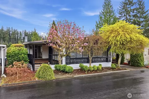 620 112th St SE #320, Everett, WA 98208