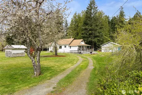 3550 NW Mountain View Rd, Silverdale, WA 98383