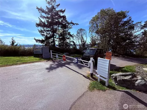 749 Commodore Ln, Camano Island, WA 98282