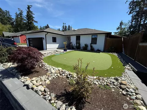 749 Commodore Ln, Camano Island, WA 98282