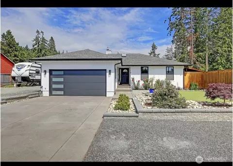 749 Commodore Ln, Camano Island, WA 98282