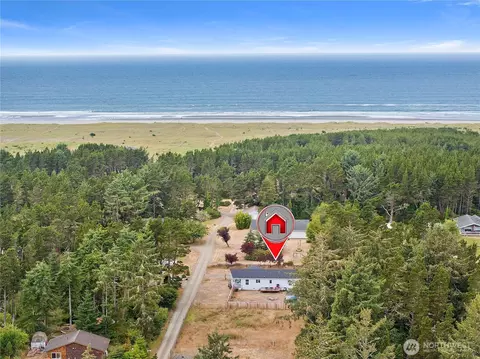 1225 204th Ln, Ocean Park, WA 98640
