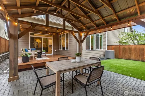 Exterior - 4109 177th St SE, Bothell, WA 98012 photo 4 of 7