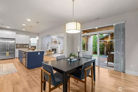 Dining - 4109 177th St SE, Bothell, WA 98012 photo 2 of 3