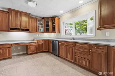Kitchen - 1306 23rd Ave, Longview, WA 98632 photo 3 of 3