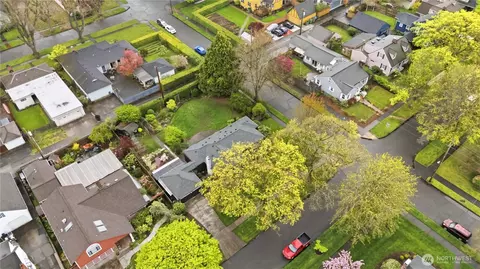 View/Area - 1306 23rd Ave, Longview, WA 98632 photo 2 of 5
