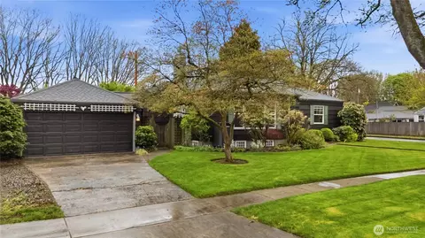 Exterior - 1306 23rd Ave, Longview, WA 98632 photo 3 of 11