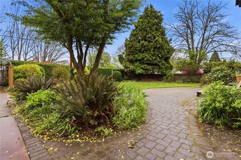 Exterior - 1306 23rd Ave, Longview, WA 98632 photo 6 of 11