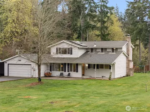 450 NE Riverhill Dr, Belfair, WA 98528