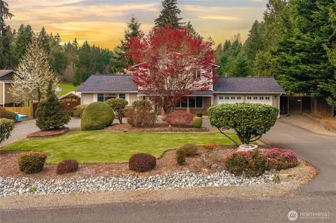8319 121st St E, Puyallup, WA 98373