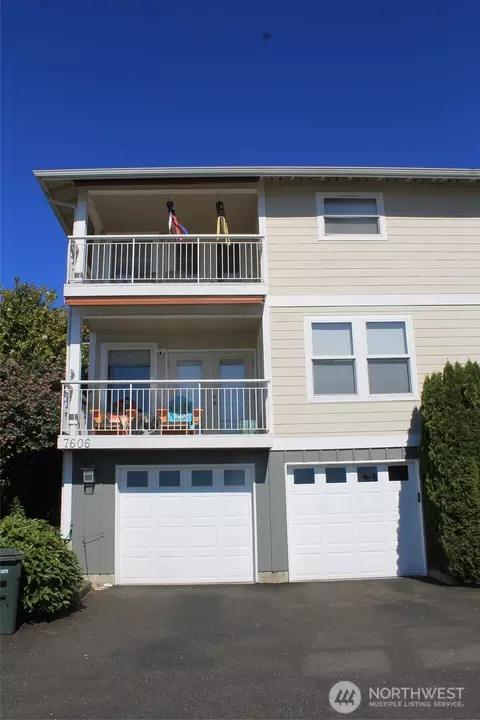 7606 19th St W, Tacoma, WA 98466
