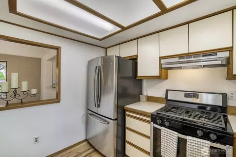 Kitchen - 11428 26th Dr SE, Everett, WA 98208 photo 5 of 5