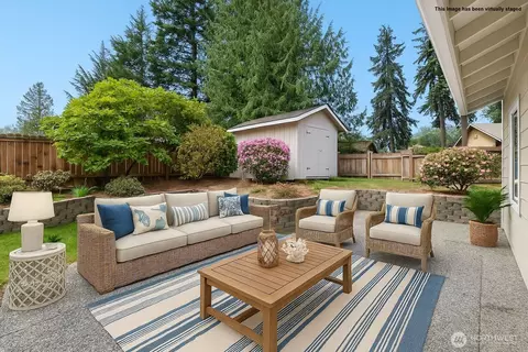Exterior - 11428 26th Dr SE, Everett, WA 98208 photo 7 of 10