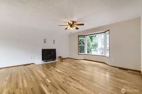 Living - 11428 26th Dr SE, Everett, WA 98208 photo 1 of 6