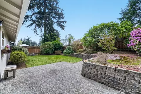 Exterior - 11428 26th Dr SE, Everett, WA 98208 photo 3 of 10