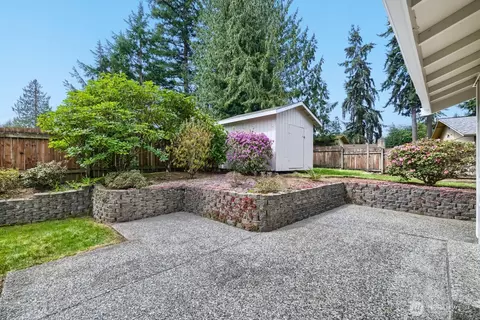 Exterior - 11428 26th Dr SE, Everett, WA 98208 photo 6 of 10