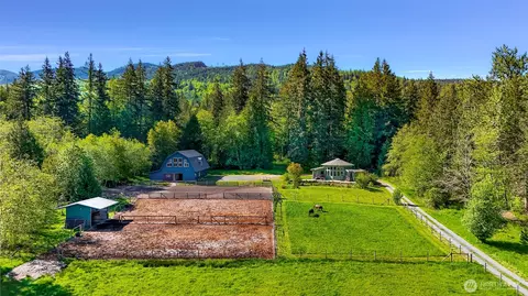 3807 E Smith Rd, Bellingham, WA 98226