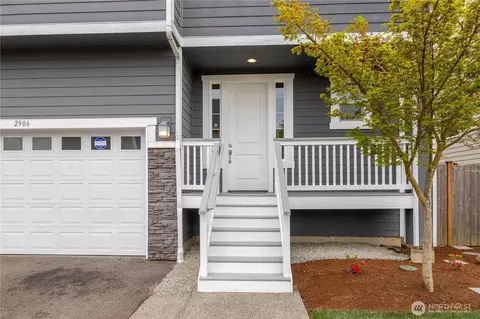 2906 S 135th St, Tukwila, WA 98168