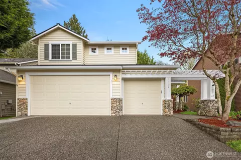 1102 185th St SE, Bothell, WA 98012