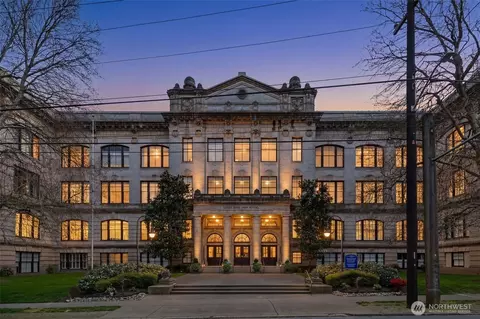 201 Galer St # 436, Seattle, WA 98109